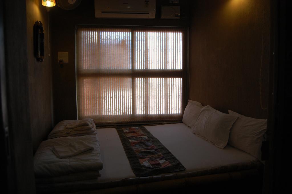 Shri Guest House Varanasi Zimmer foto