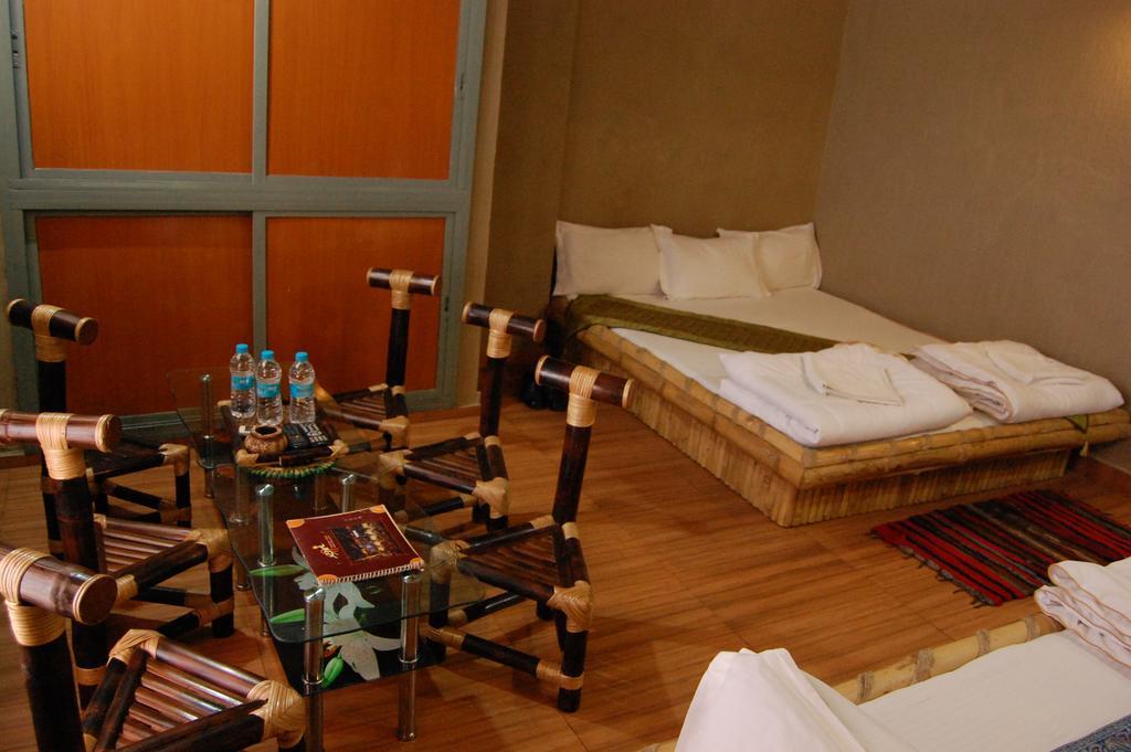 Shri Guest House Varanasi Zimmer foto