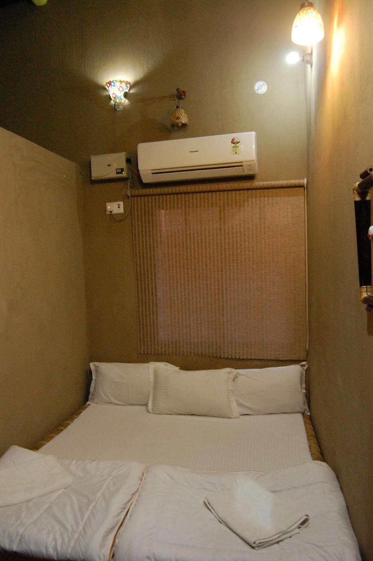 Shri Guest House Varanasi Exterior foto